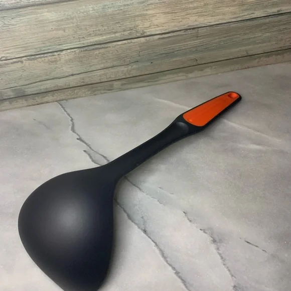 Tupperware Ladle New - Picture 2 of 5